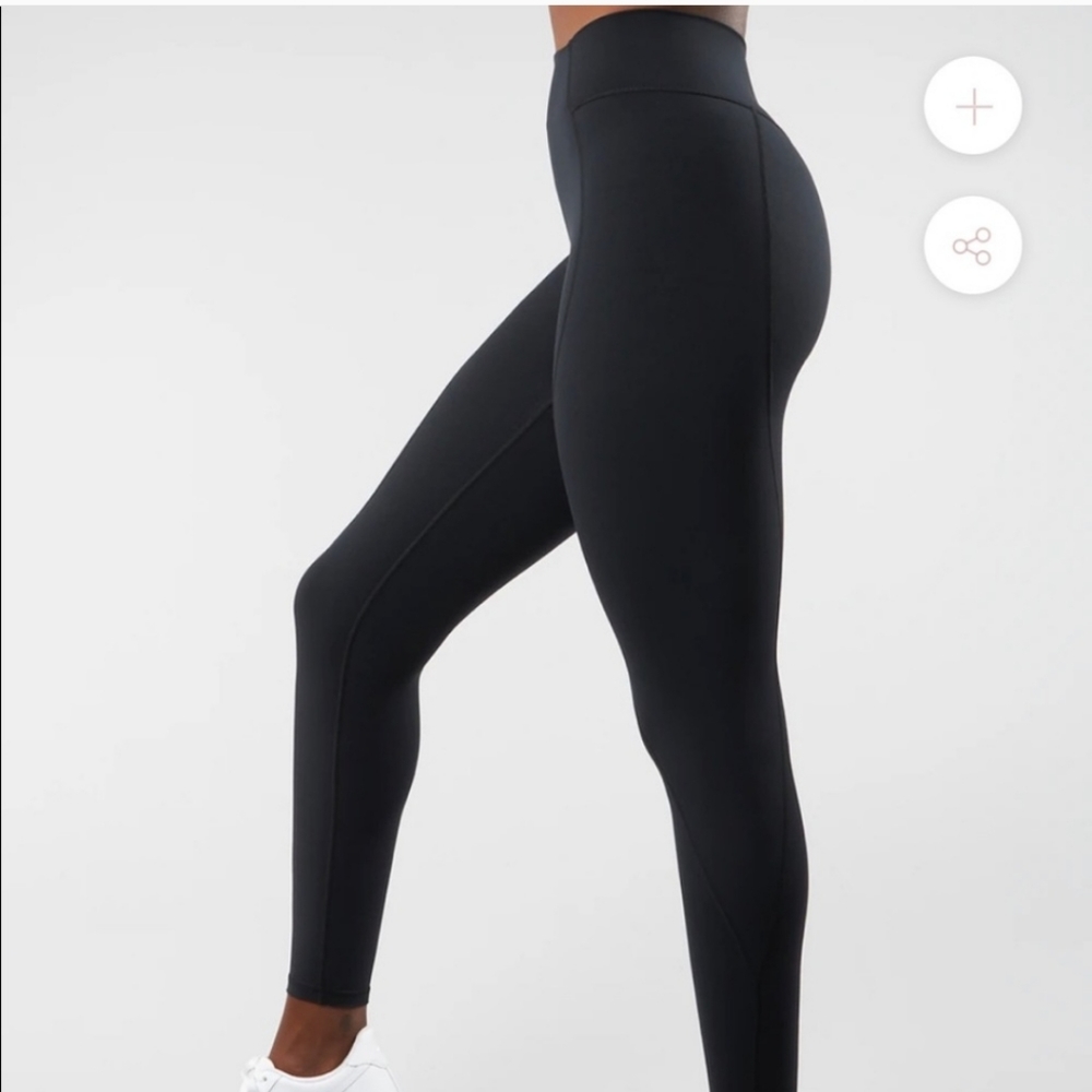 BuffBunny Black Loch Ness Legging XS NWT